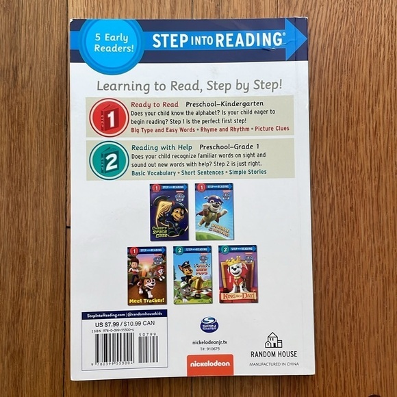 Paw Patrol Step into Reading Book includes 5 Early Reader Dog Puppy Pet Stories - Picture 2 of 5
